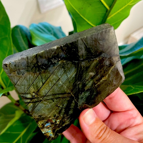 Labradorite polished and raw slab. Rocks crystals minerals - Picture 4 of 6